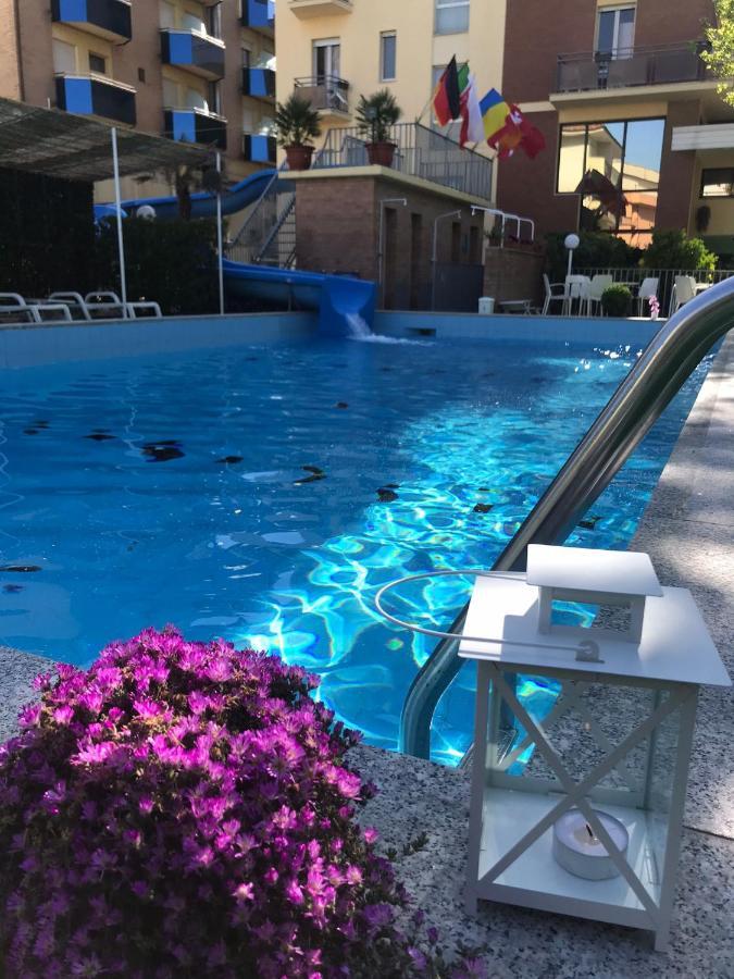 צ'סנטיקו Club Hotel Residence מראה חיצוני תמונה