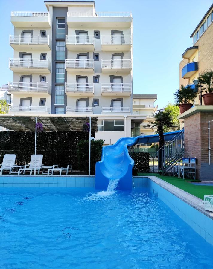 צ'סנטיקו Club Hotel Residence מראה חיצוני תמונה