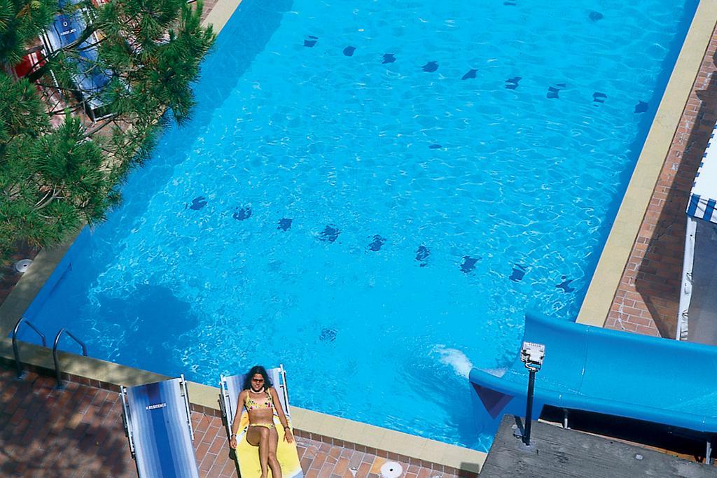 צ'סנטיקו Club Hotel Residence מראה חיצוני תמונה