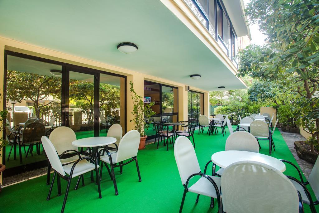 צ'סנטיקו Club Hotel Residence מראה חיצוני תמונה